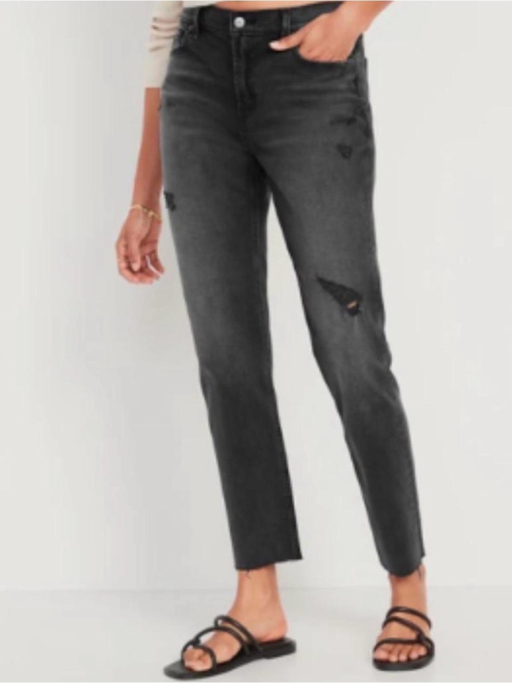 Old Navy Mid-Rise Distressed Boyfriend Jean